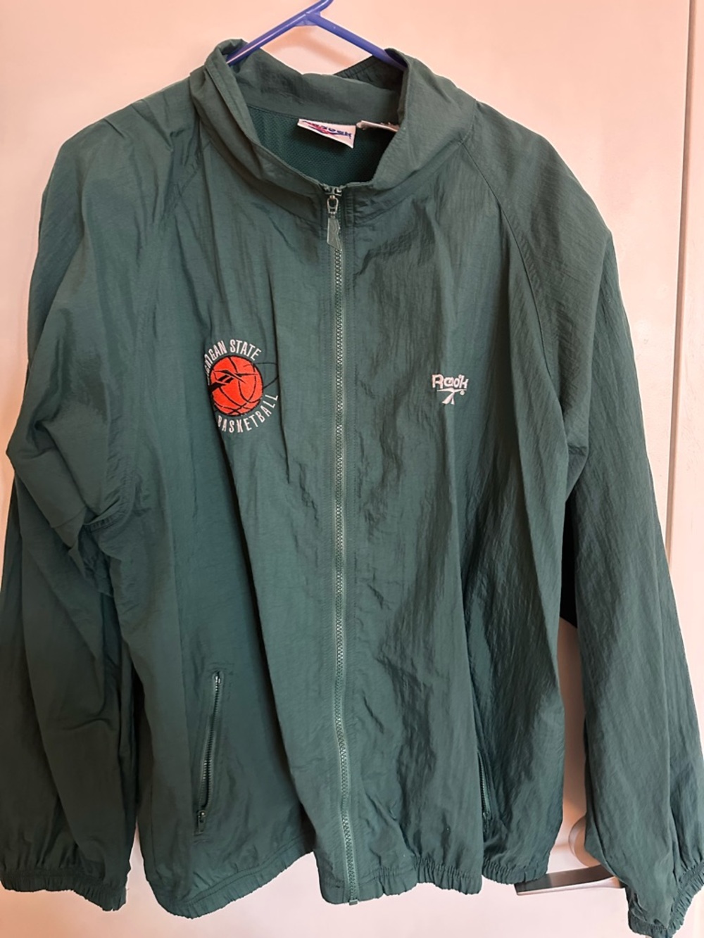 VINTAGE Michigan State Basketball Reebok Jacket - Picture 4 of 5